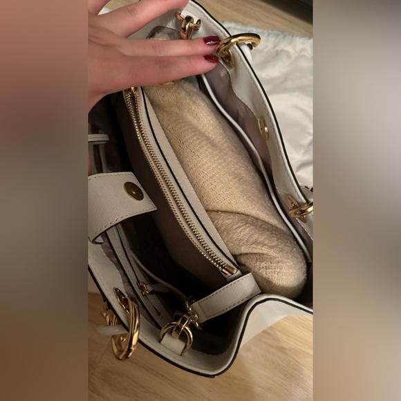 Michael Kors White Safiano Leather Handbag - Picture 10 of 16